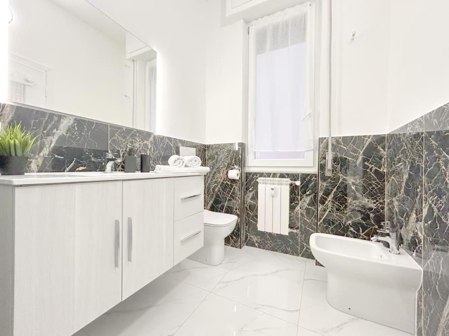 Elegant Apartment - Wifi - Smart Tv - Netflix Genova Kültér fotó